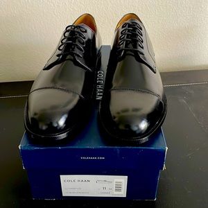 Cole Haan Black dress shoes